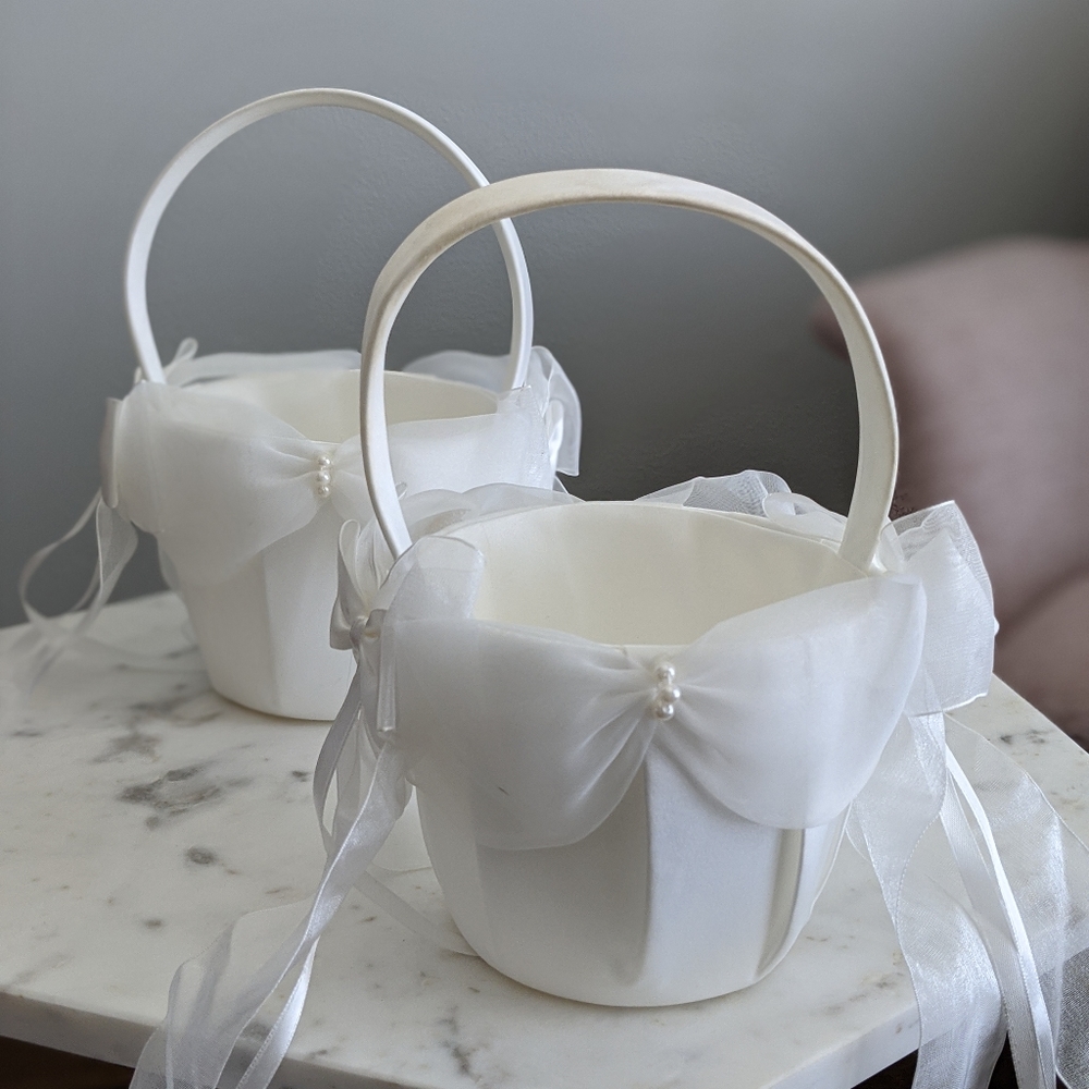Set of 2 Flower Girl Baskets